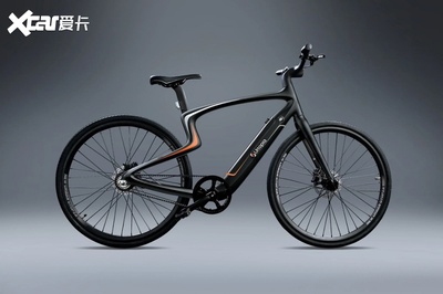 售價高達2萬元的國產(chǎn)電動自行車 不僅超輕，回頭率也超高